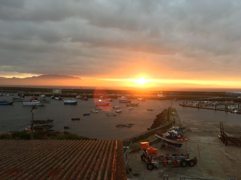 Apartamento Vista Al Puerto De Финистерре Экстерьер фото
